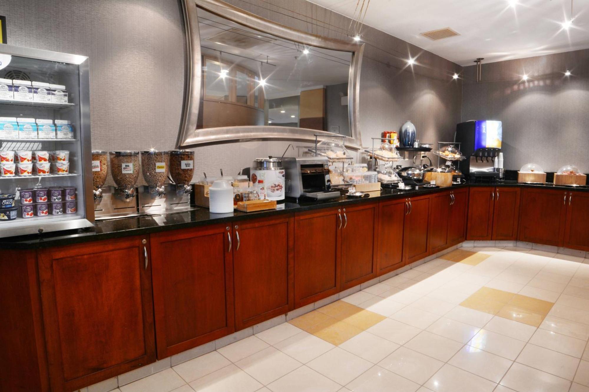Springhill Suites Dulles Airport Стърлинг Екстериор снимка