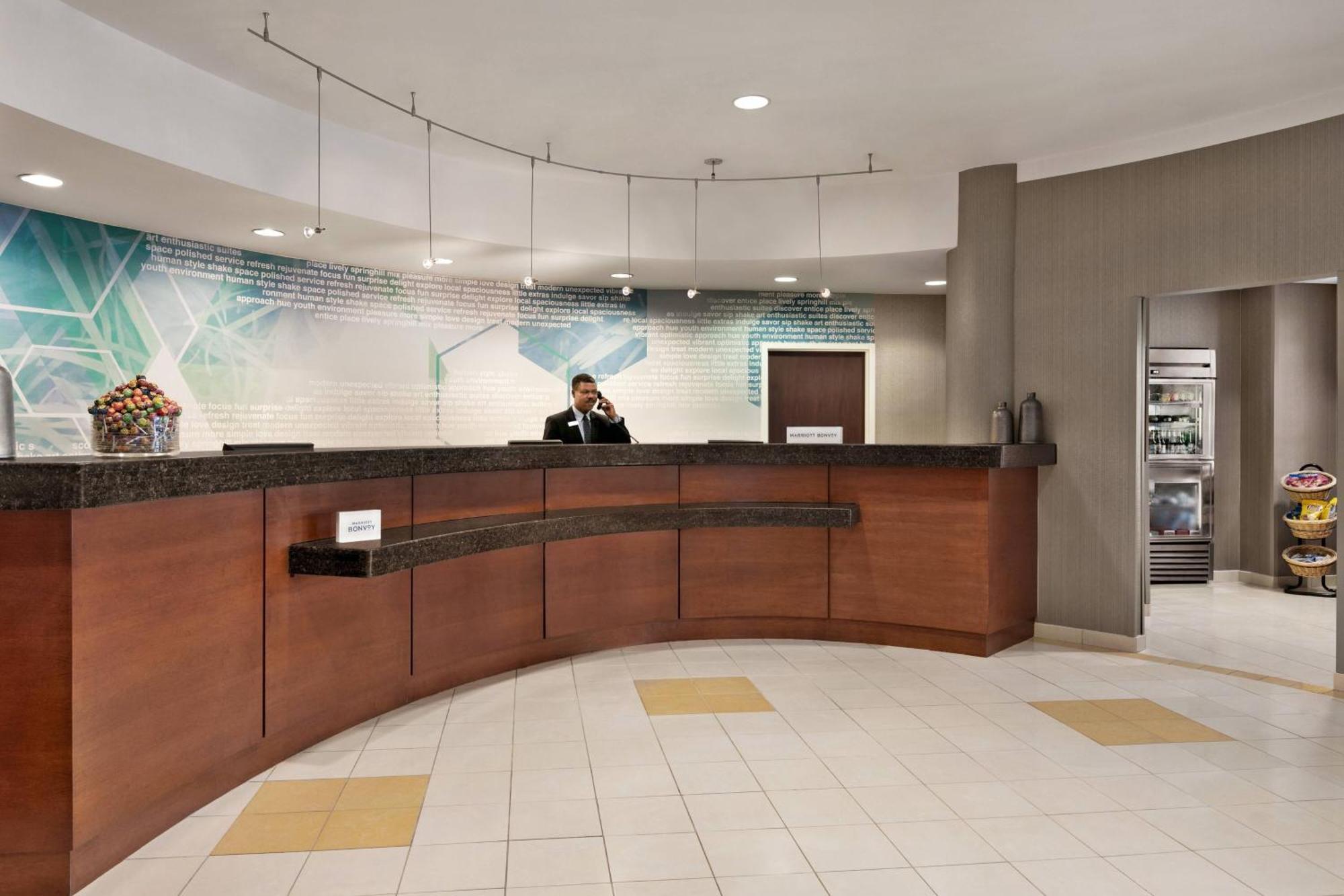 Springhill Suites Dulles Airport Стърлинг Екстериор снимка